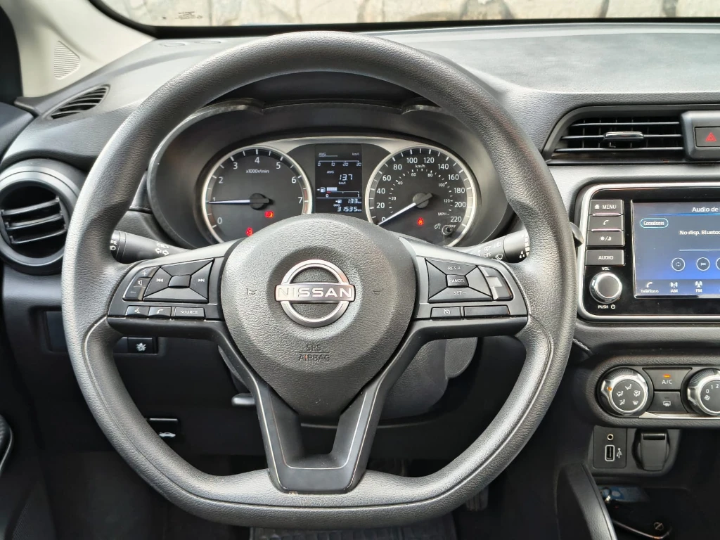 Nissan Versa 1.6 Sense 4x2 Mt 4p año 2025