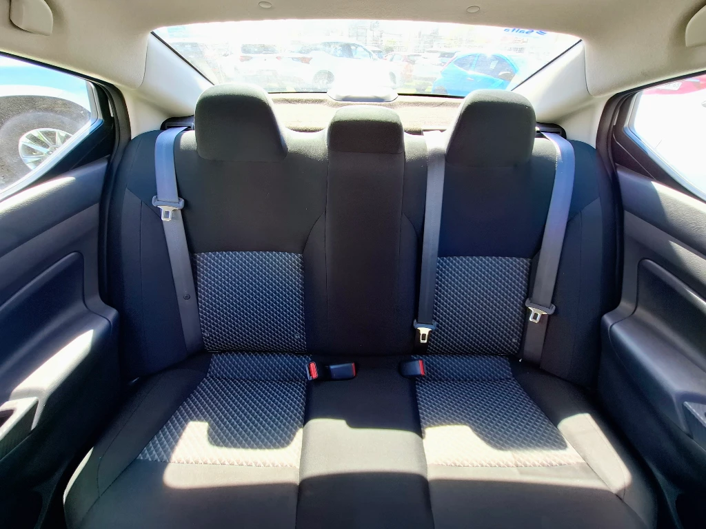 Nissan Versa 1.6 Sense 4x2 Mt 4p año 2025