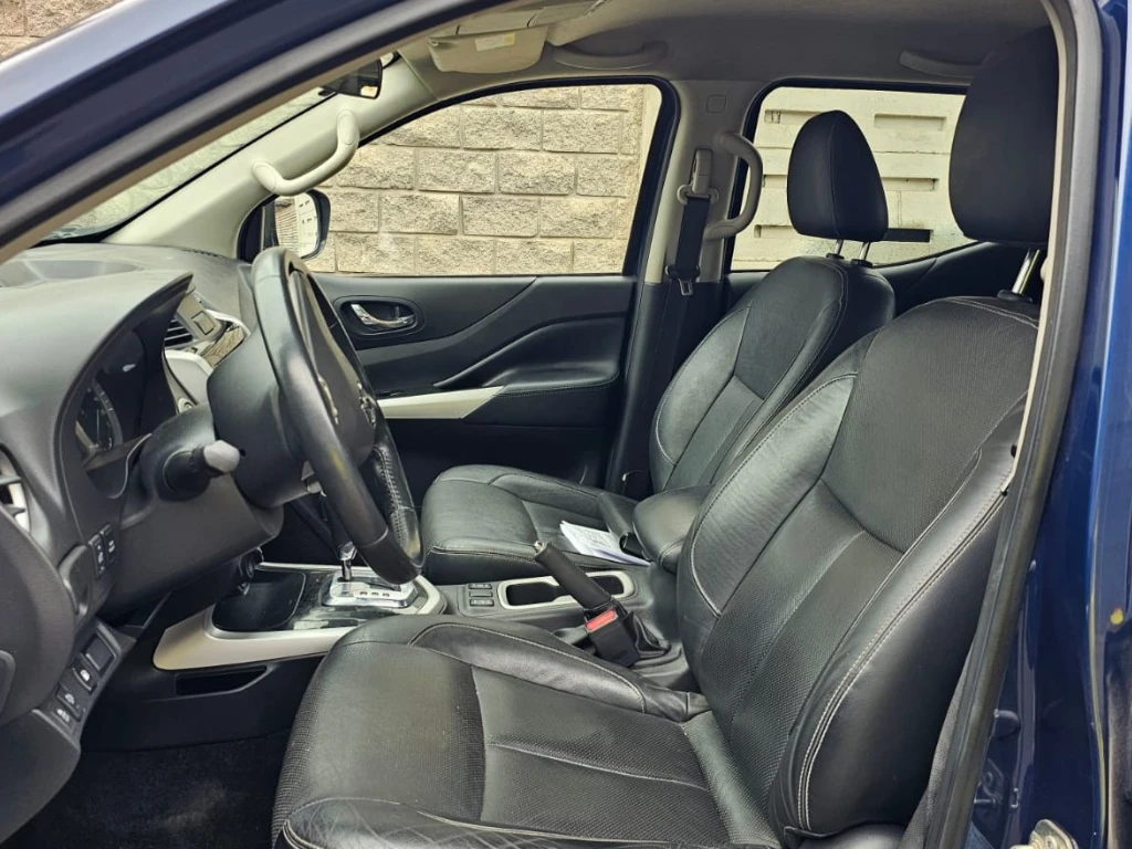 Nissan Np300 2.3 Le Diesel 4wd Dob.cab. At 4p año 2018