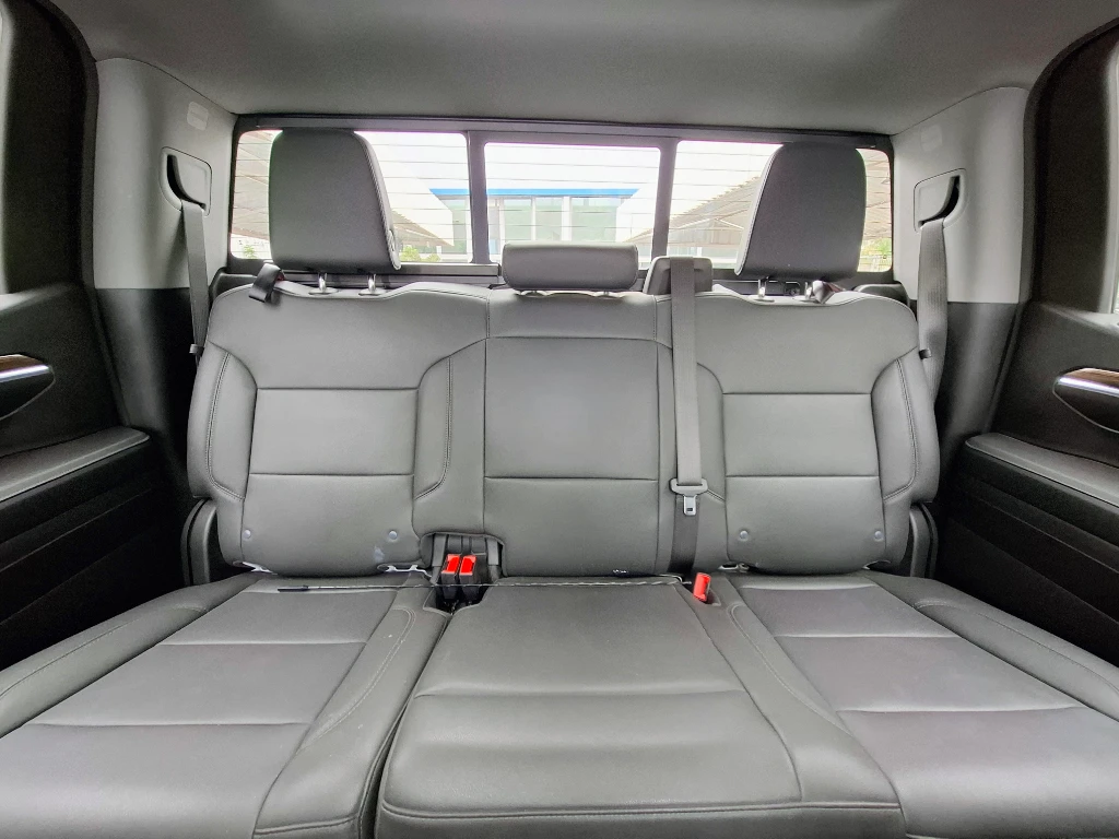 Chevrolet Silverado At10 4x4 5.3 Aut (c) año 2025