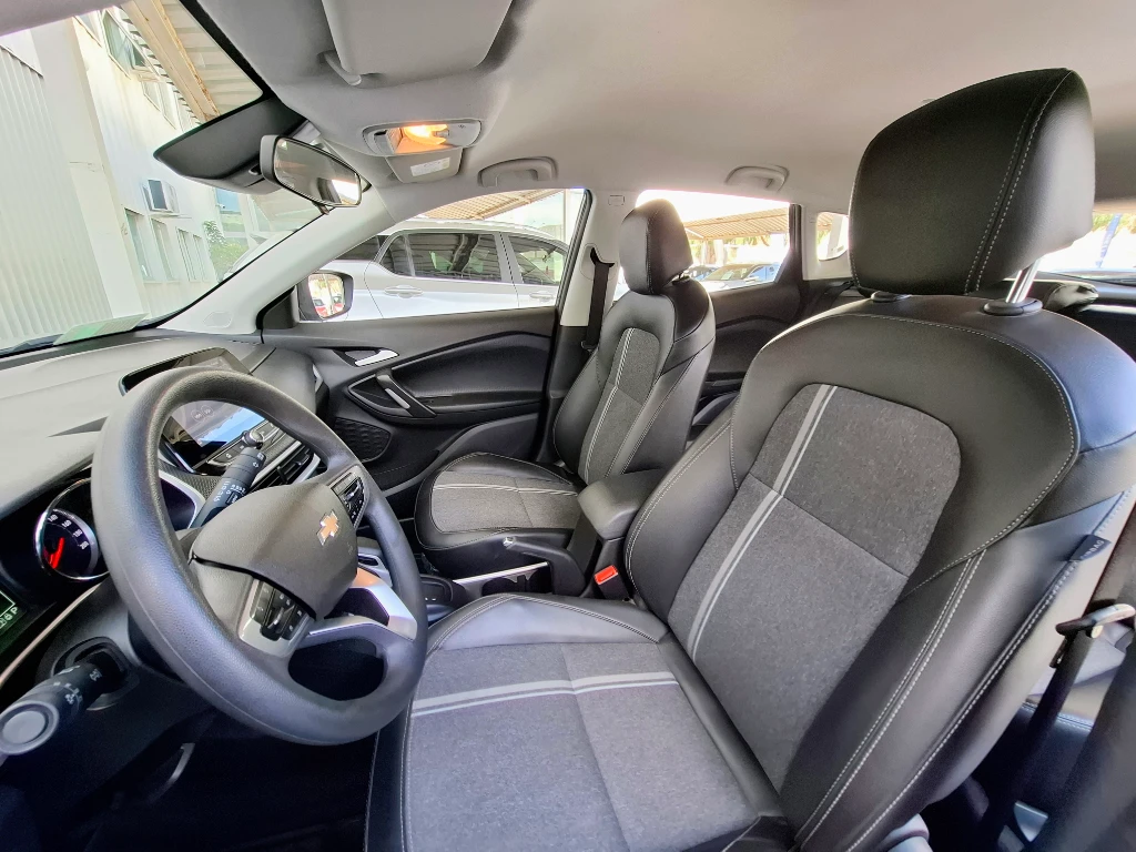 Chevrolet Tracker 1.2t Ltz R 4x2 At 5p año 2025