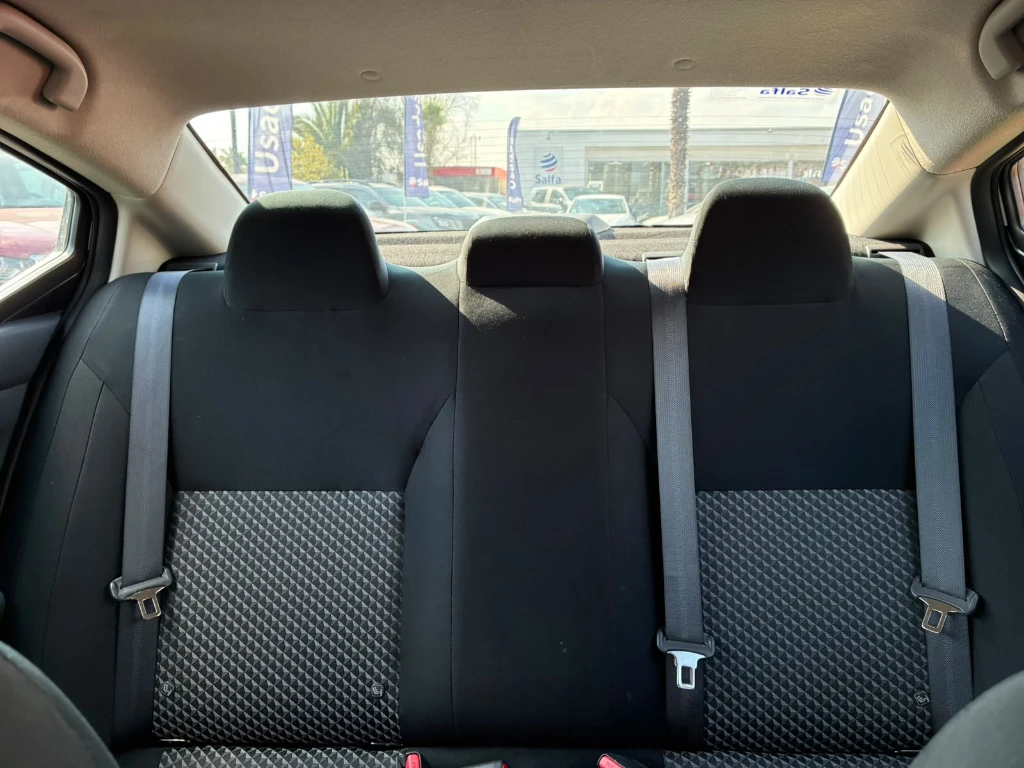 Nissan Versa 1.6 Sense 4x2 Mt 4p año 2025