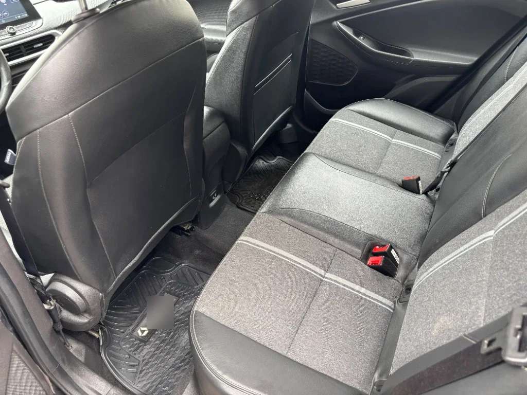 Chevrolet Tracker 1.2t Ltz R 4x2 At 5p año 2025
