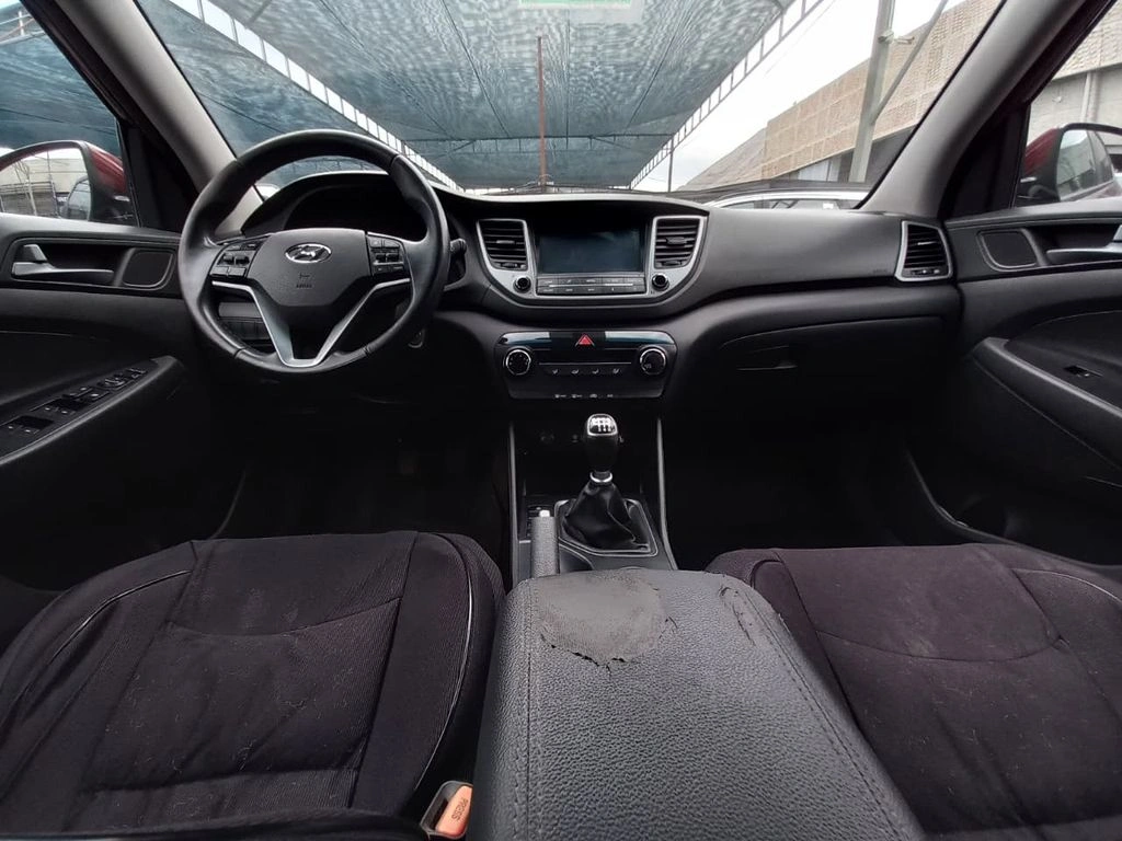 Hyundai Tucson 2.0 Gl Advance 4x2 Mt 5p año 2017