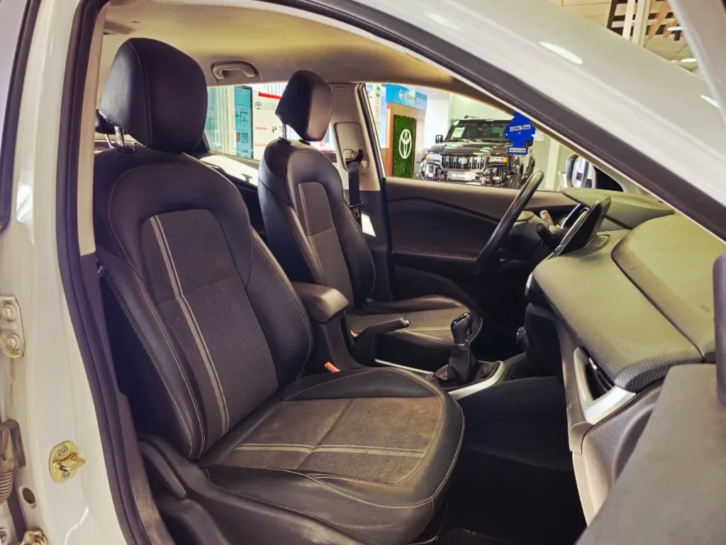 Chevrolet Tracker 1.2t Ltz Fwd Mt 5p año 2022