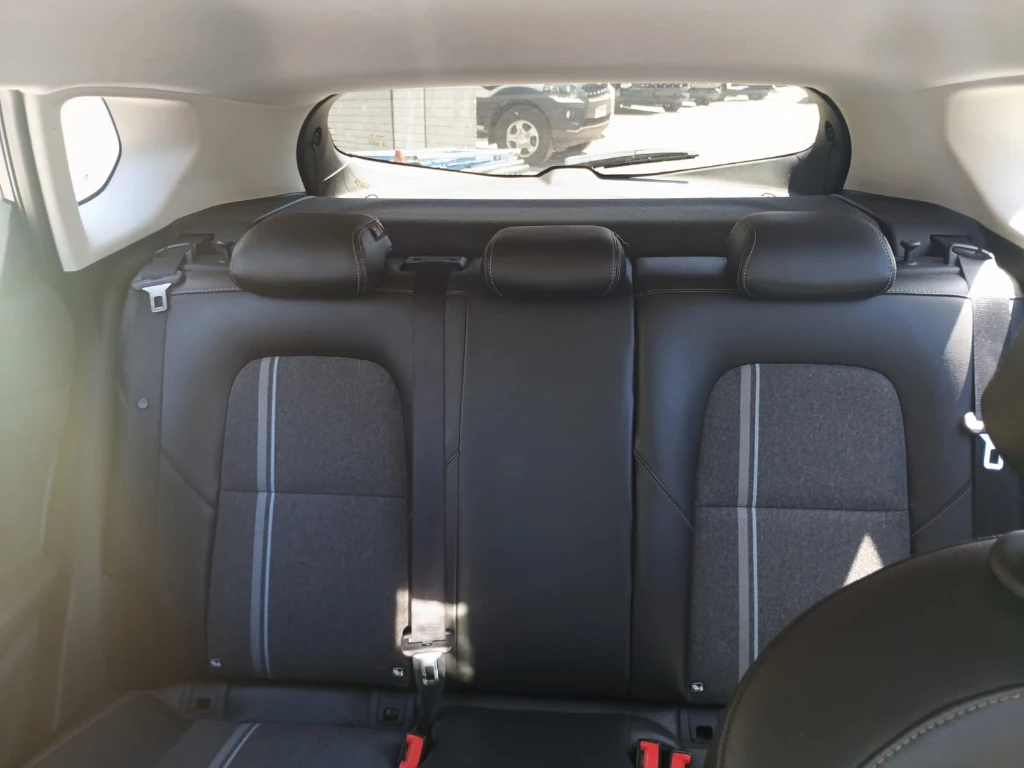 Chevrolet Tracker 1.2t Ltz R 4x2 At 5p año 2025