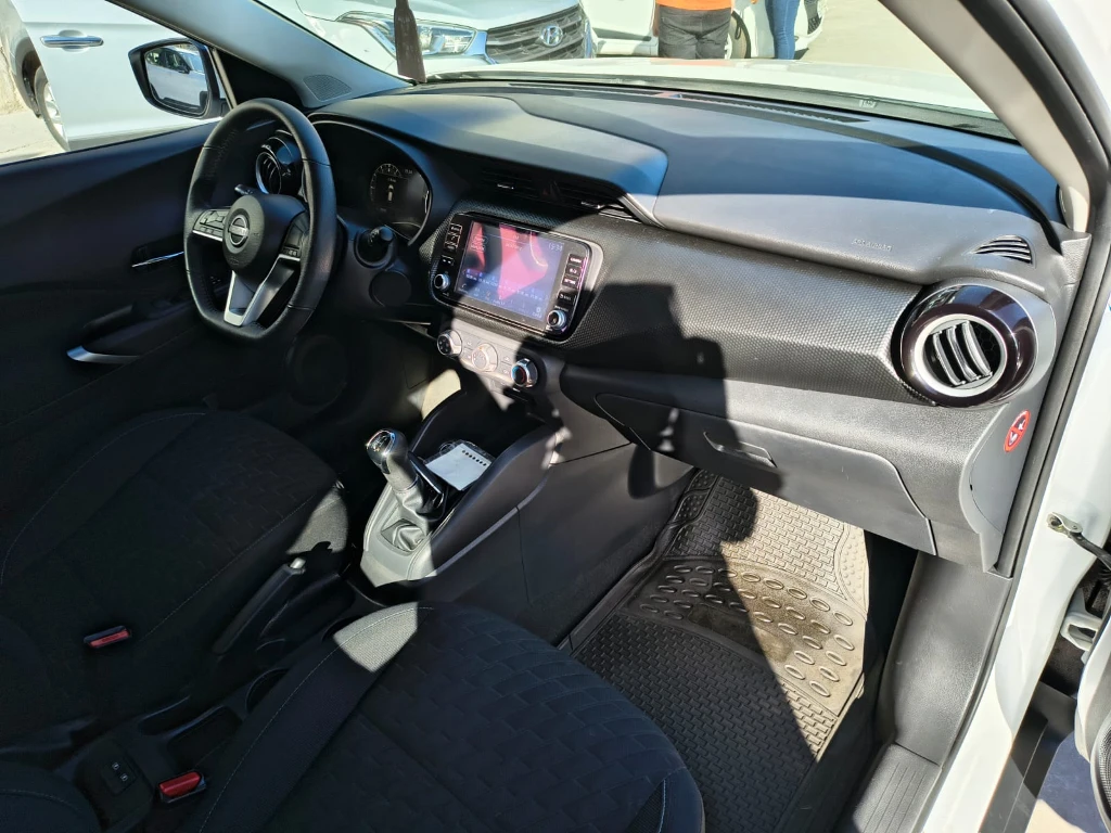 Nissan Kicks 1.6 Advance 4x2 Mt 5p año 2023