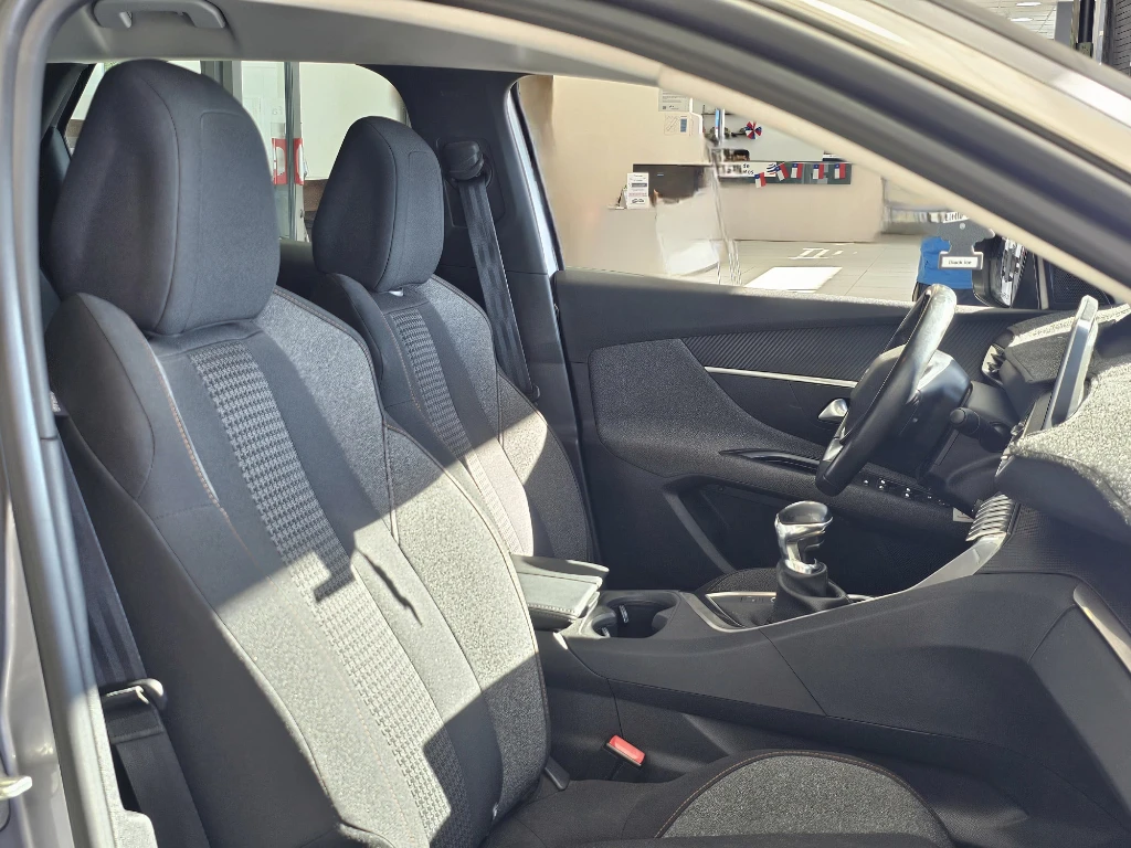 Peugeot 3008 1.5 Active Bluehdi 130 Mt Diesel año 2022