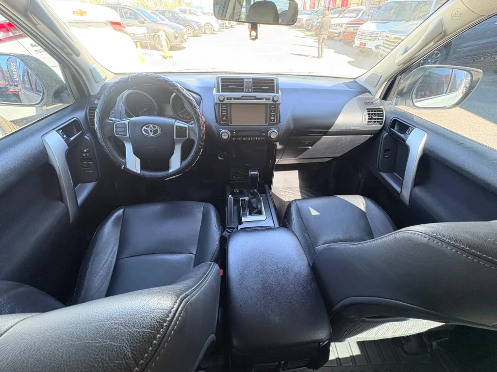 Toyota Land Cruiser Prado 2.7 Limited 4x4 At 3p año 2017