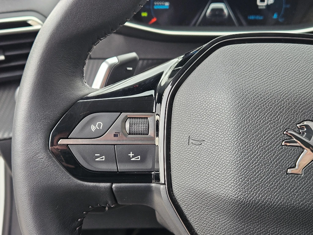 Peugeot 208 1.2t Mca Puretech 130 Allure 4x2 Eat8 5p año 2024