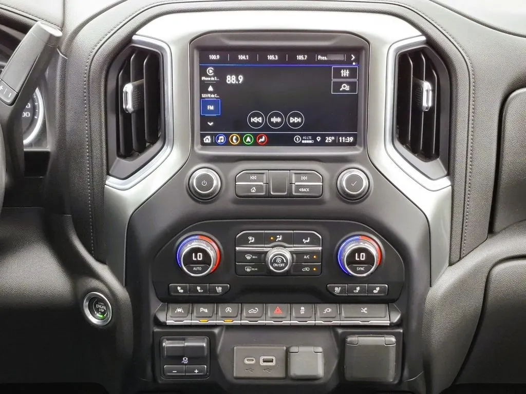 Chevrolet Silverado Dcab 4x4 Sohc 5.3 Aut año 2022