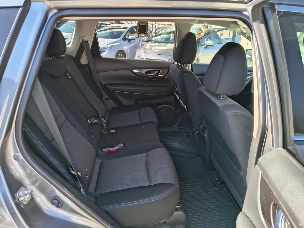 Nissan X-Trail 2.5 Sense 4x2 2row Cvt At 5p año 2023