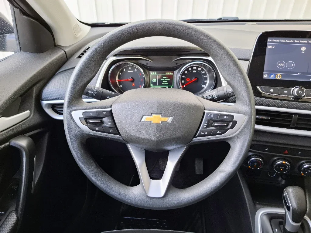 Chevrolet Tracker 1.2t Ltz R 4x2 At 5p año 2025