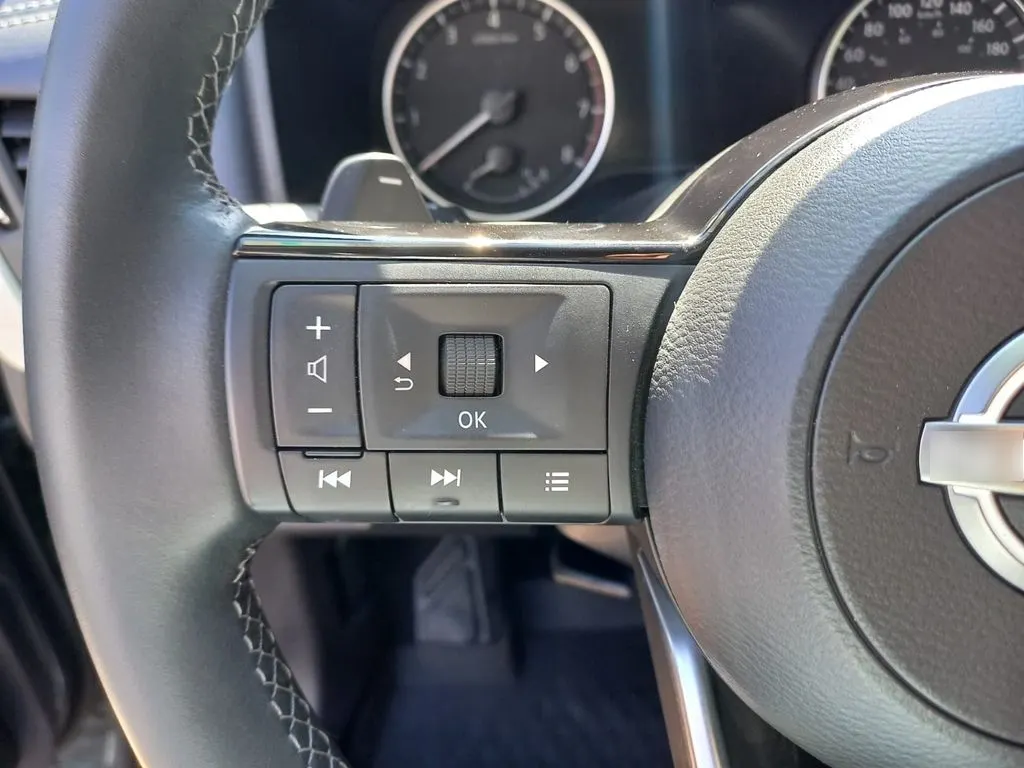 Nissan Qashqai 1.3t Advance 2wd Cvt At 5p año 2025