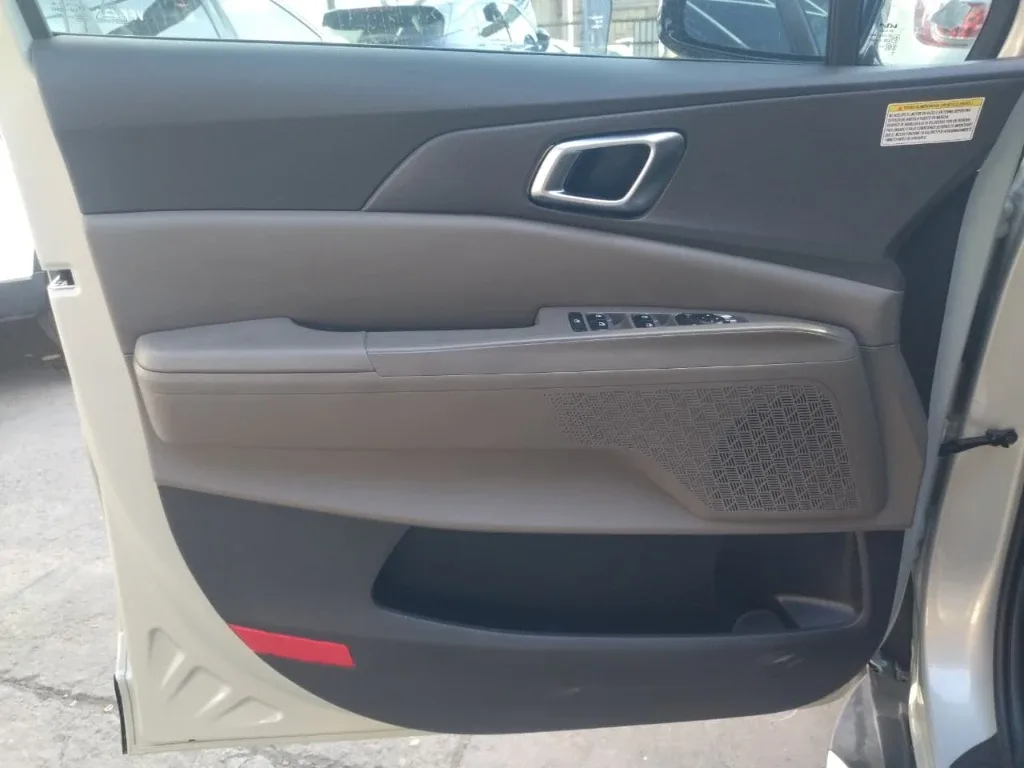 Kia Carnival 2.2 Ex Diesel 4x2 8at 5p año 2025