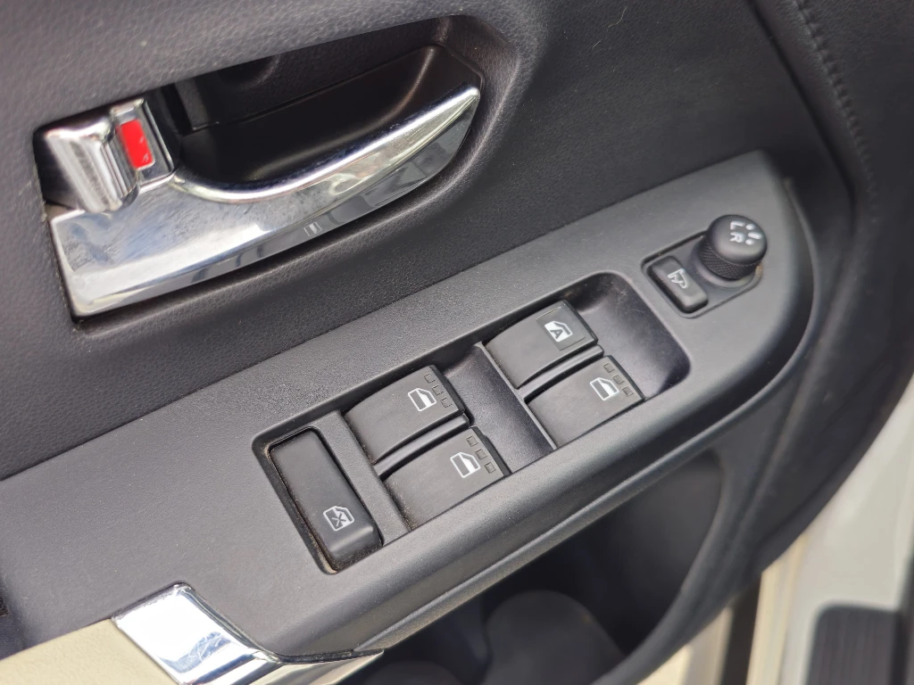 Toyota Rush 1.5 Xei 4x2 Mt 5p año 2023