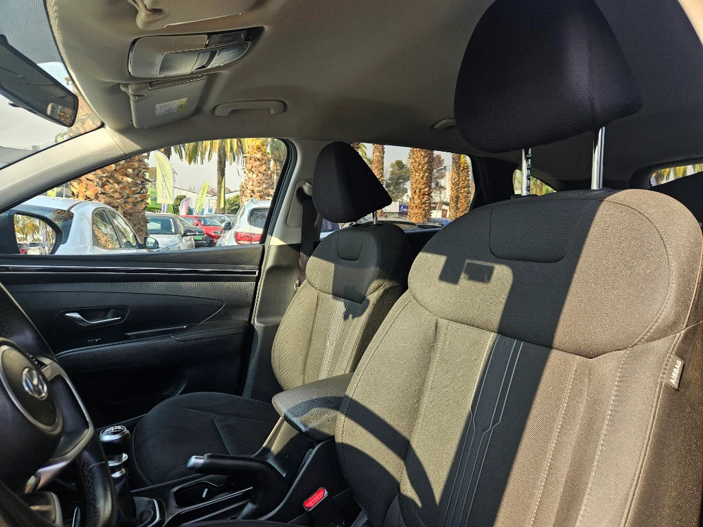 Hyundai Tucson 2.0 Nx4 Plus 2wd Mt 5p año 2023