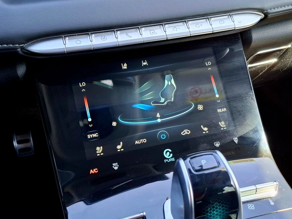 Chery Tiggo 8 Pro 2.0 Tgdi Glx Pro Max Awd At 5p año 2023
