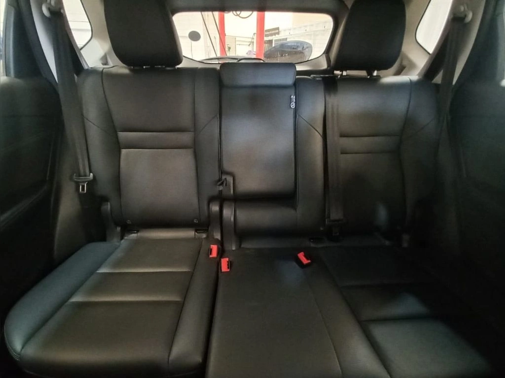 Nissan X-Trail 1.5 E-Power Exclusive Hybrid 4x4 Cvt At 5p año 2025