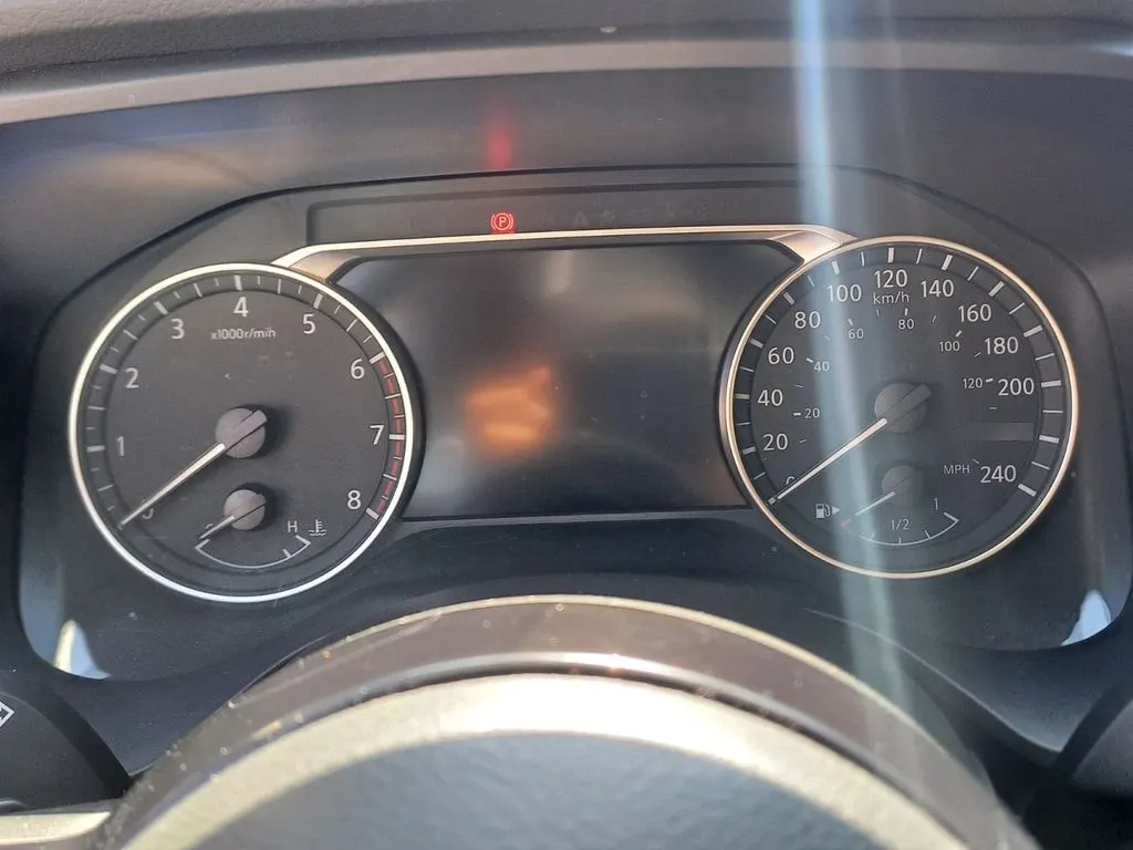 Nissan Qashqai 1.3t Advance 2wd Cvt At 5p año 2025