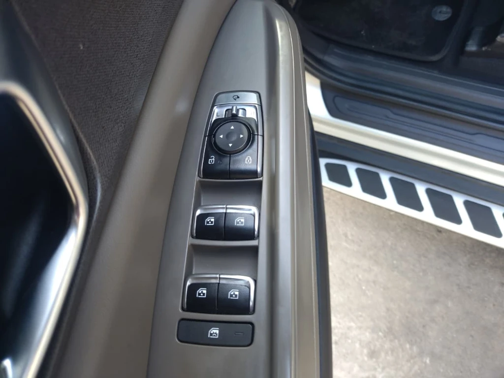 Kia Carnival 2.2 Ex Diesel 4x2 8at 5p año 2025
