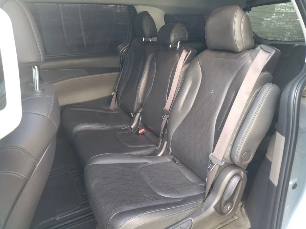 Kia Carnival 2.2 Ex Diesel 4x2 8at 5p año 2025