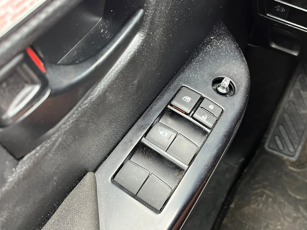 Toyota Hilux Dc 4x4 2.4 D Dx Mt año 2024