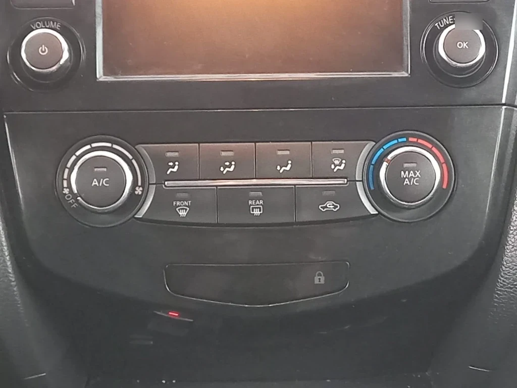 Nissan Qashqai 2.0 Sense Multimedia 4x2 Mt 5p año 2021