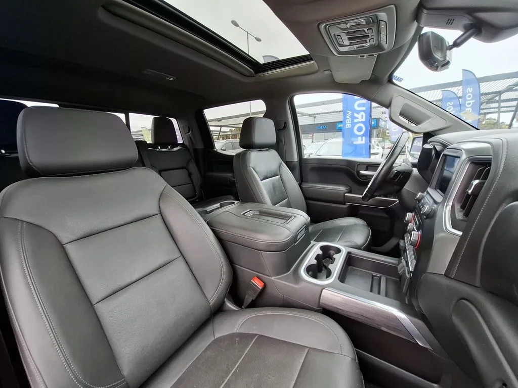 Chevrolet Silverado Dcab 4x4 Sohc 5.3 Aut año 2022