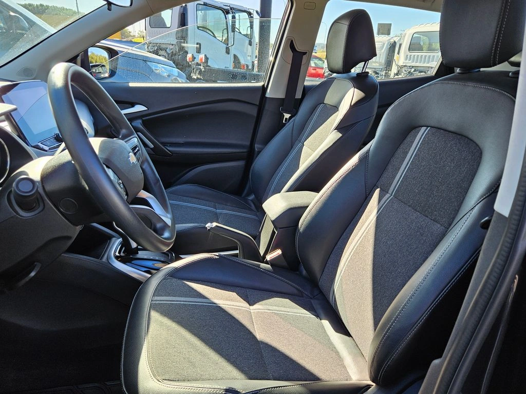 Chevrolet Tracker 1.2t Ltz R 4x2 At 5p año 2025