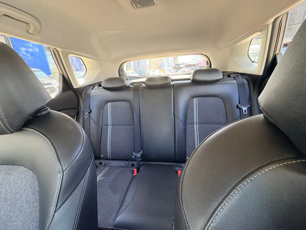 Chevrolet Tracker 1.2t Ltz R 4x2 At 5p año 2025