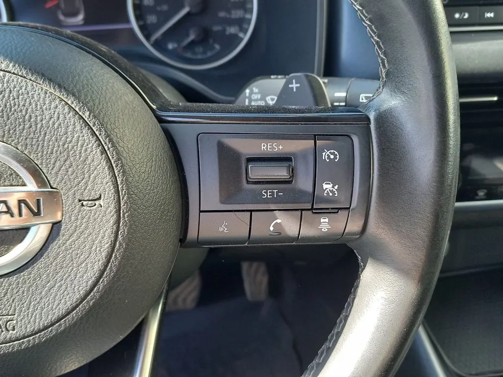 Nissan Qashqai 1.3t Advance 2wd Cvt At 5p año 2023