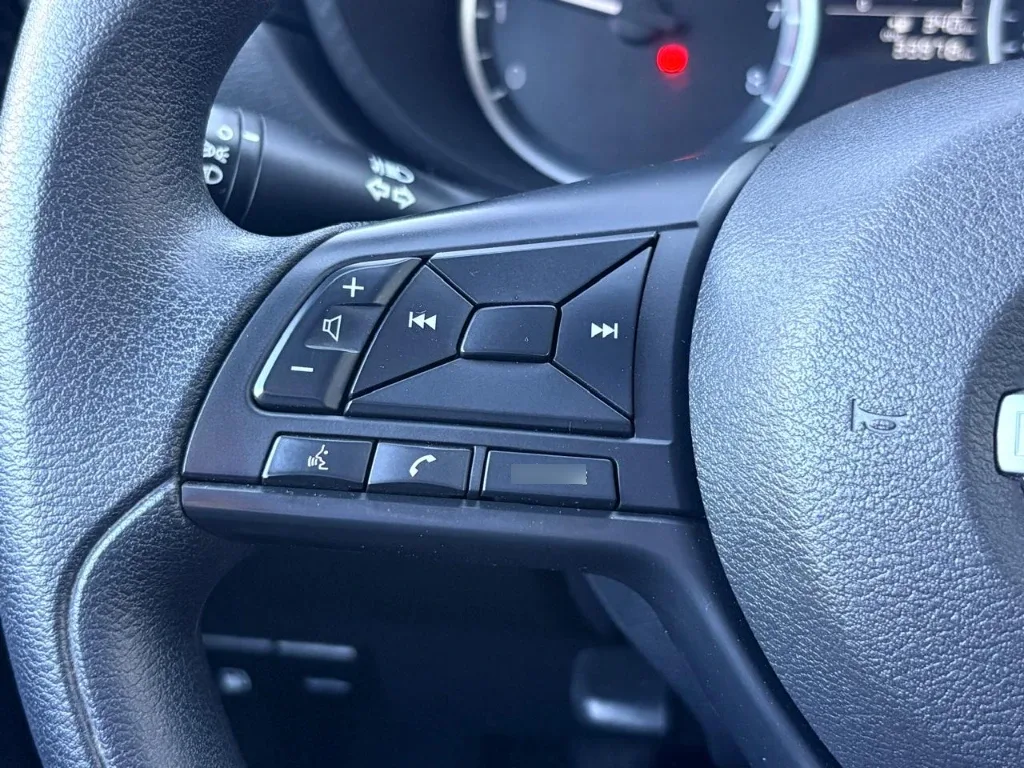 Nissan Versa Sense 1.6 Mt 4x2 año 2025