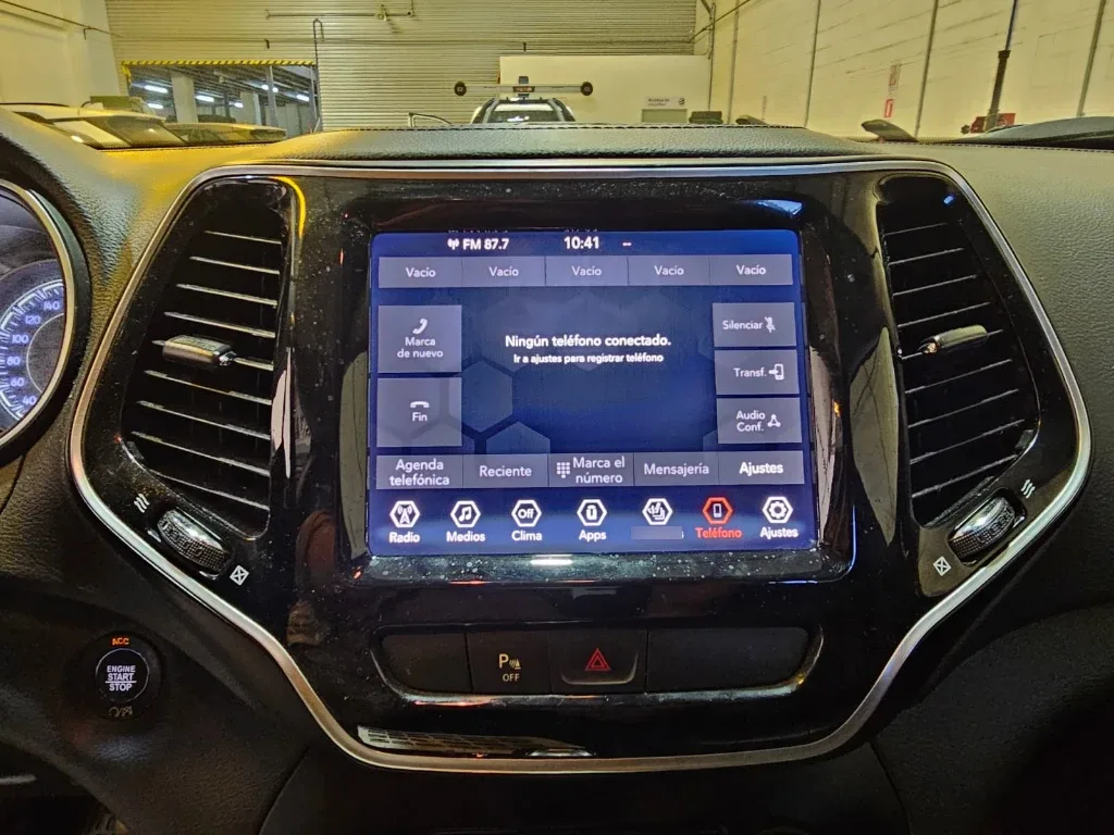 Jeep Cherokee 3.2 Limited 4x4 At 5p año 2019