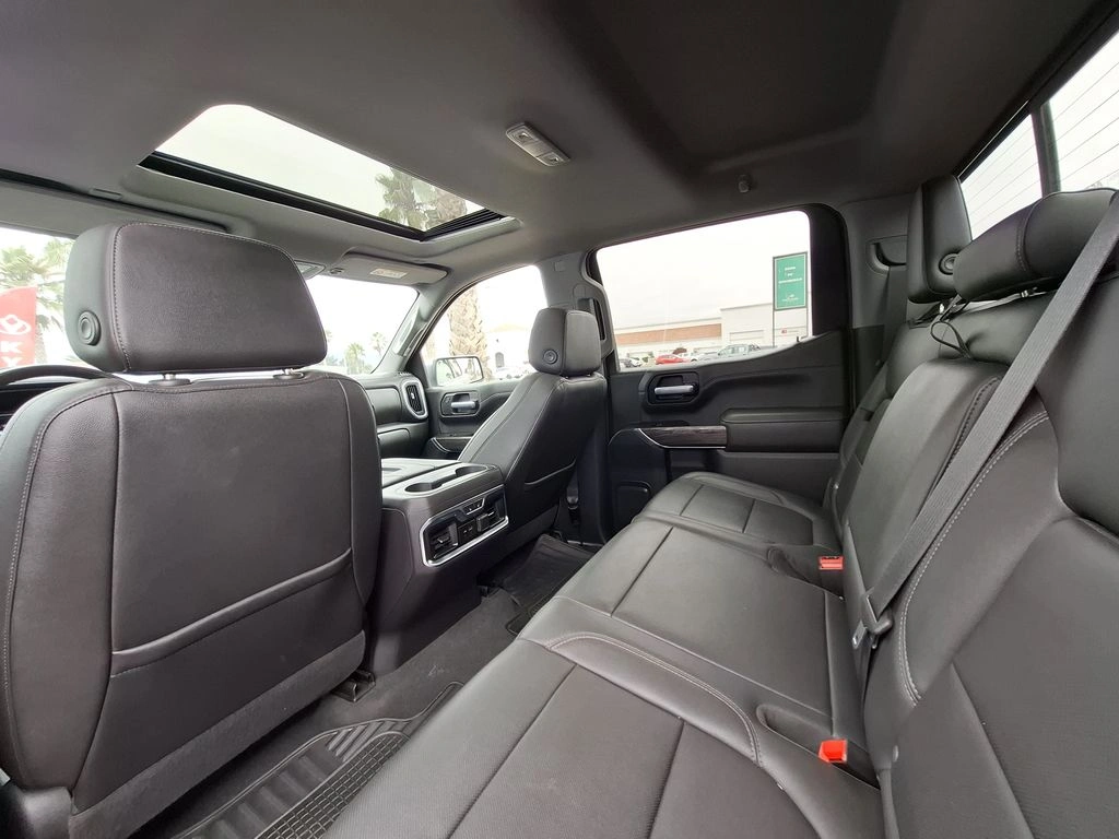 Chevrolet Silverado Dcab 4x4 Sohc 5.3 Aut año 2022