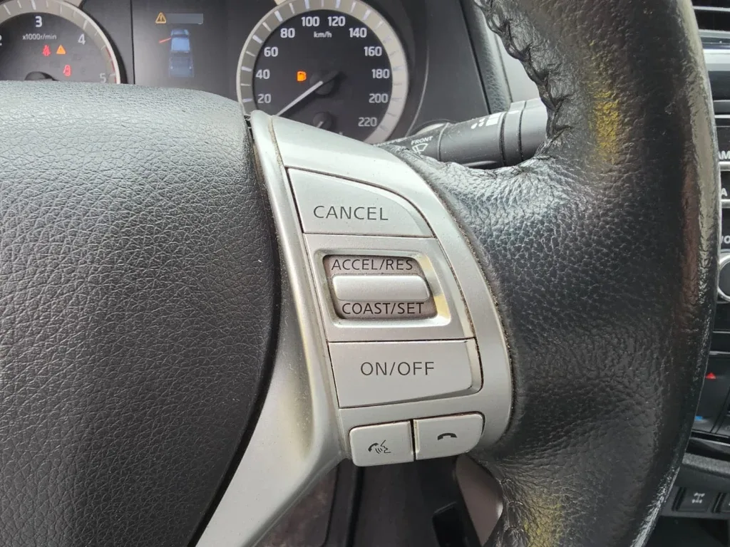 Nissan Np300 2.3 Le Diesel 4wd Dob.cab. At 4p año 2018
