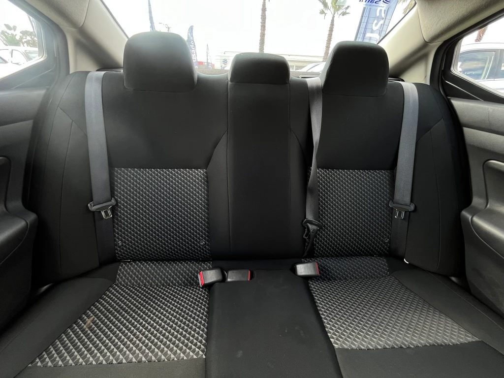 Nissan Versa 1.6 Sense 4x2 Mt 4p año 2025