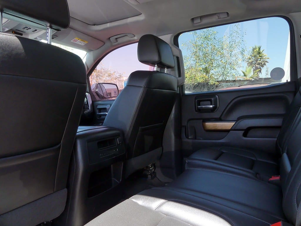 Chevrolet Silverado 5.3 Ltz 4wd Cc Dob Cab At 4p año 2019