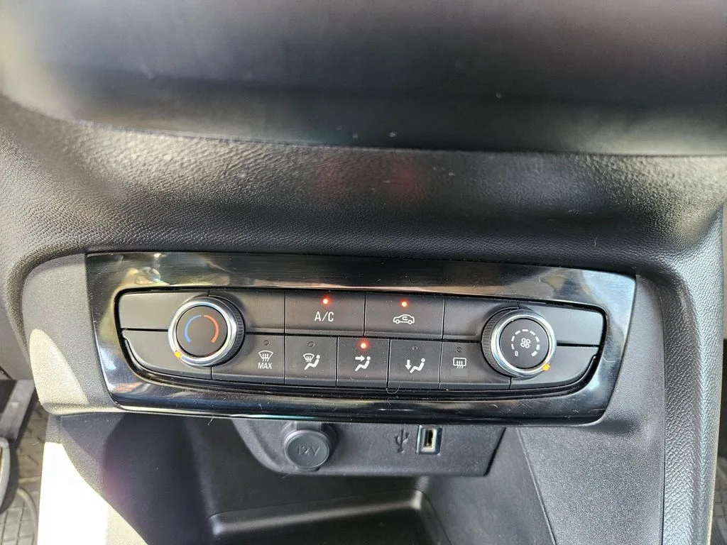 Opel Corsa 1.2 Edition 75hp 4x2 Mt5 5p año 2021