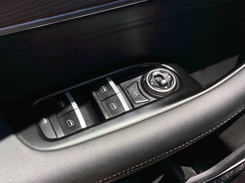 Chery Tiggo 8 Pro 2.0 Tgdi Glx Pro Max Awd At 5p año 2024