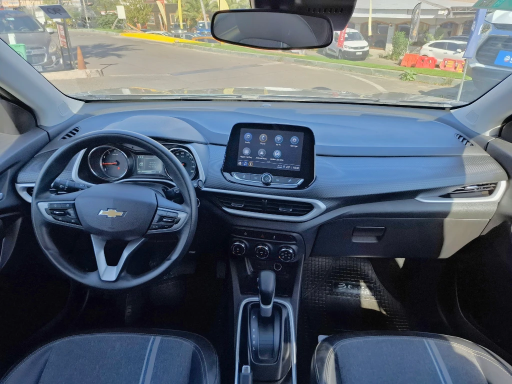 Chevrolet Tracker 1.2t Ltz R 4x2 At 5p año 2025