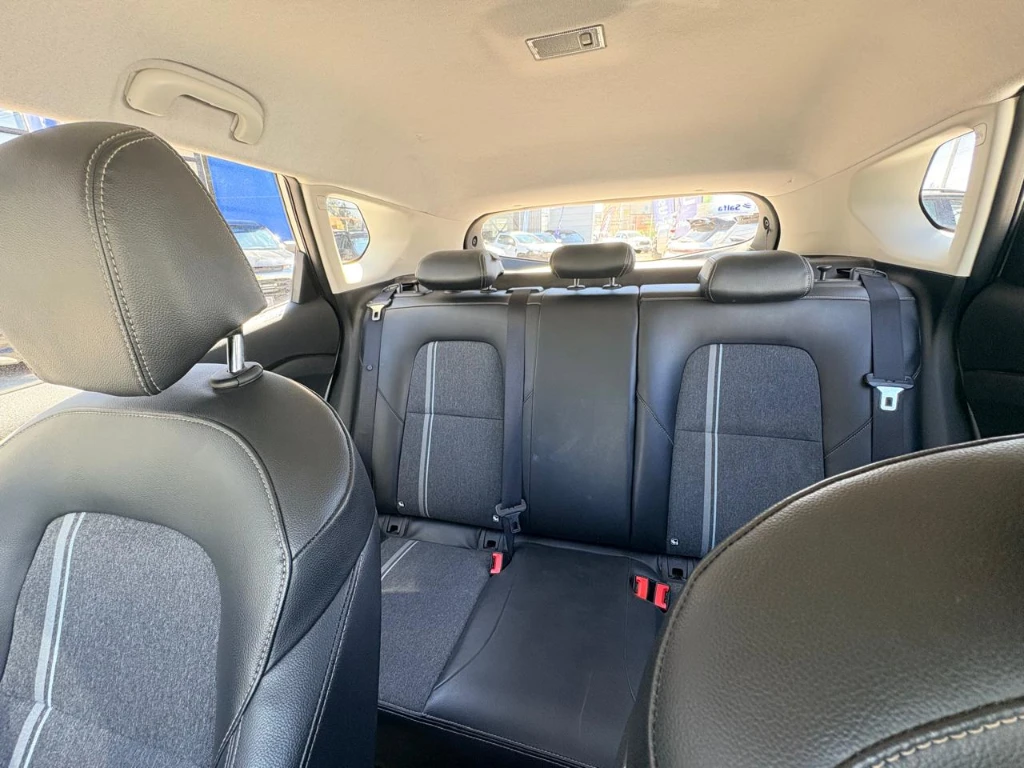 Chevrolet Tracker 1.2t Ltz R 4x2 At 5p año 2025
