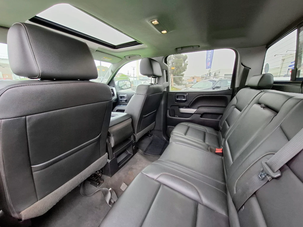 Chevrolet Silverado 5.3 Lt 4wd Ext Z71 Dob. Cab. At 4p año 2019