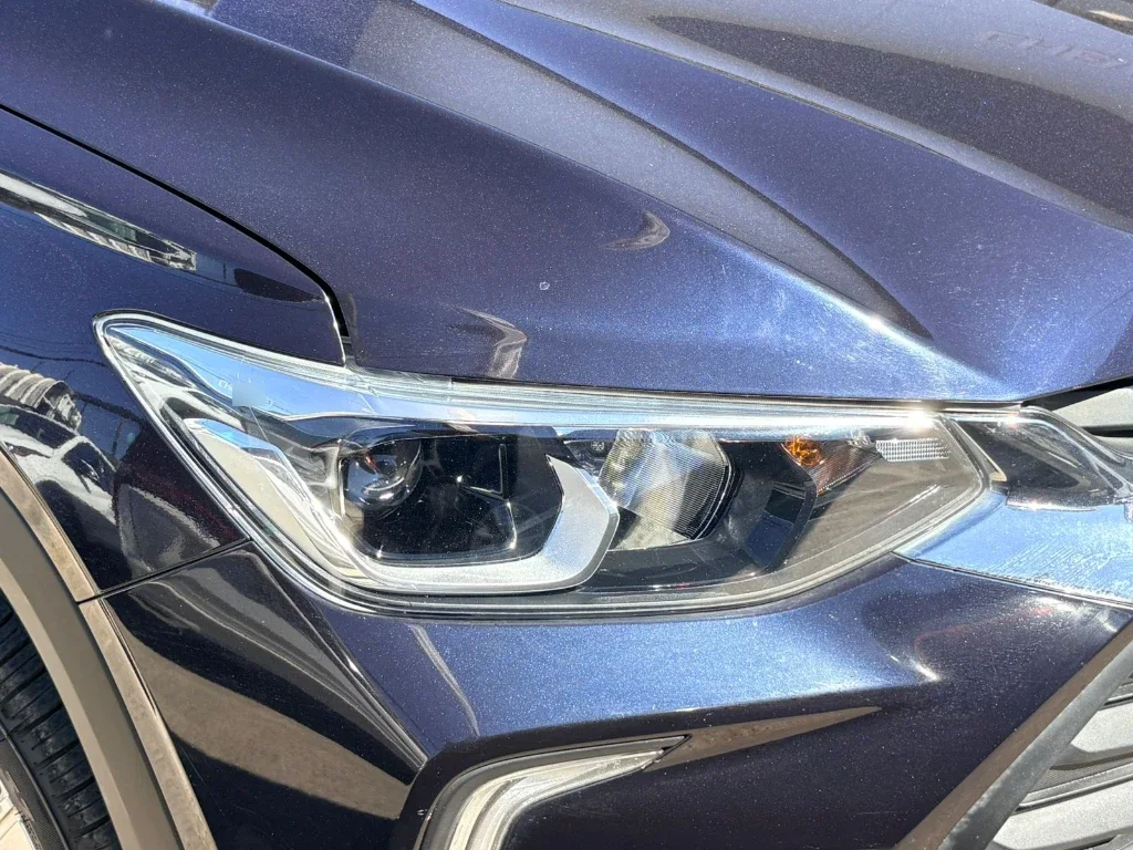 Chevrolet Tracker 1.2t Ltz R 4x2 At 5p año 2025