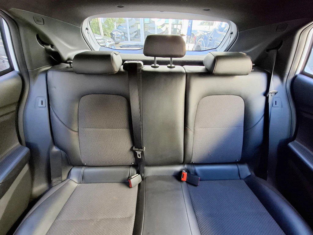 Chevrolet Onix 1.0t Rs R 4x2 Hb Mt 5p año 2024