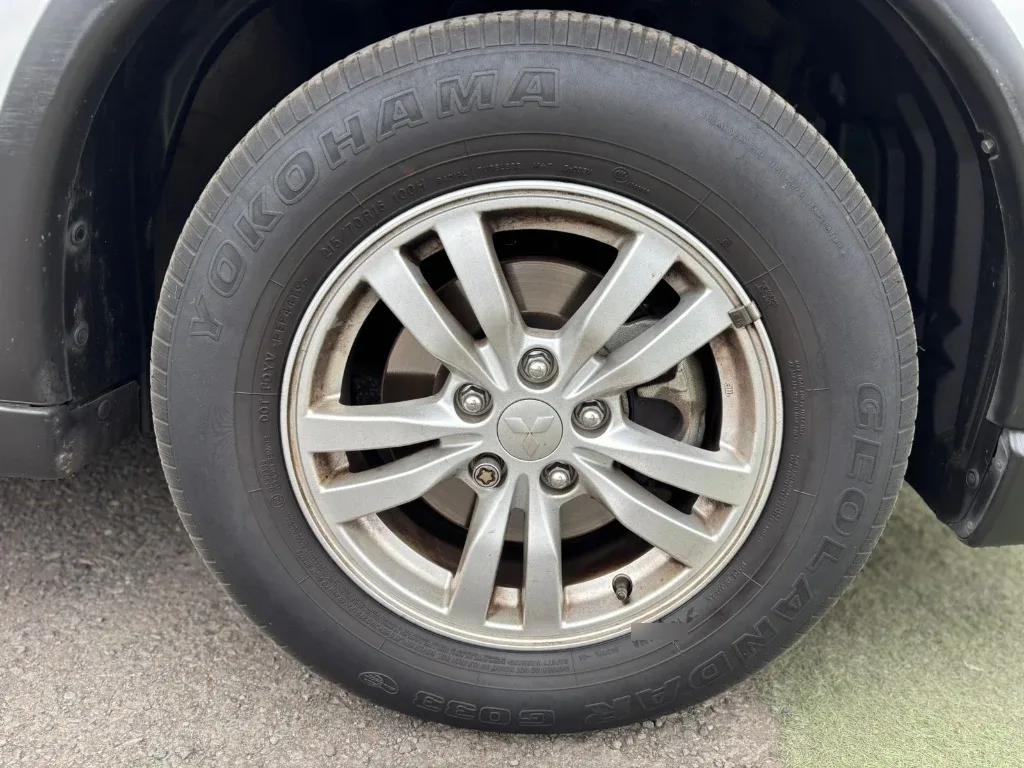 Mitsubishi Outlander 2.0 4x2 Mt 5p año 2021