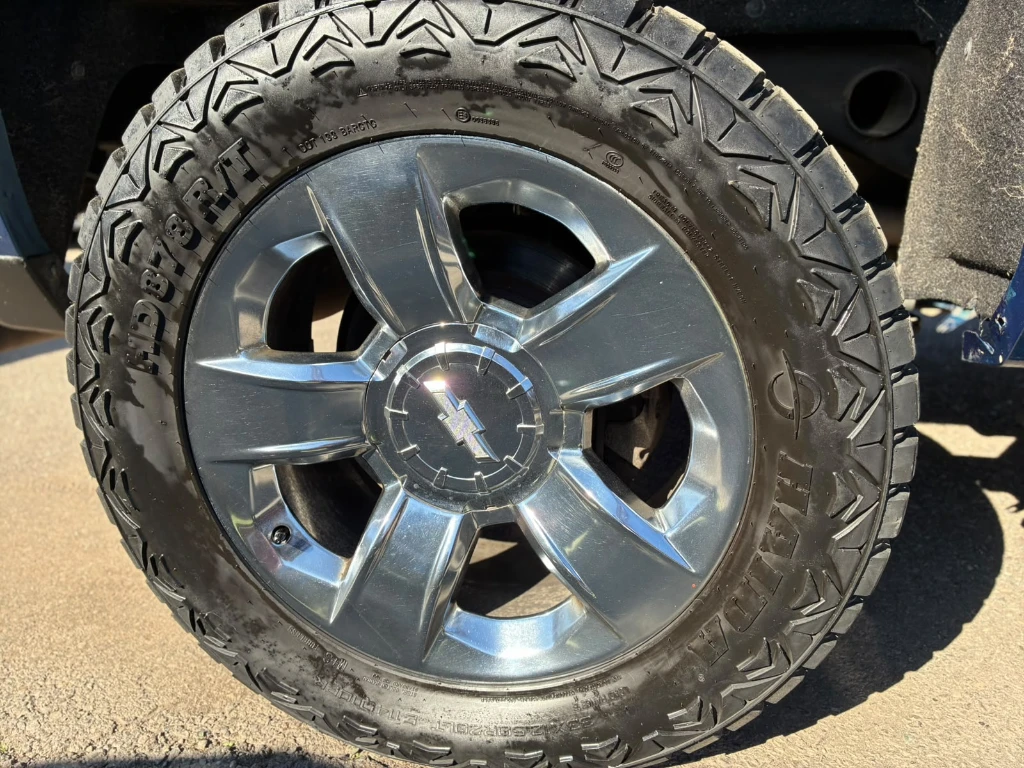Chevrolet Silverado 5.3 Ltz 4wd Cc Dob Cab At 4p año 2019