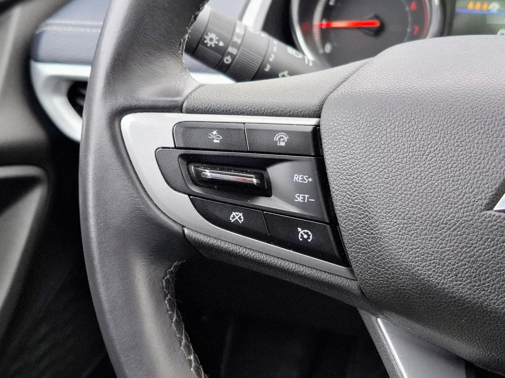 Chevrolet Tracker 1.2t Premier At S año 2025