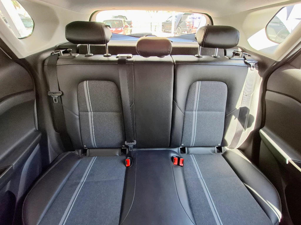 Chevrolet Tracker 1.2t Ltz R 4x2 At 5p año 2025
