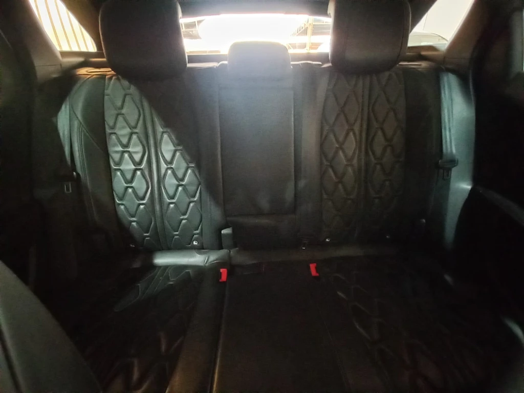 Peugeot 3008 2.0 Gt Bluehdi Diesel 4x2 At 5p año 2019